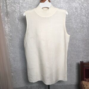 Dana Buchman Cream ribbed sleeveless mock turtleneck  sweater Sz. M
